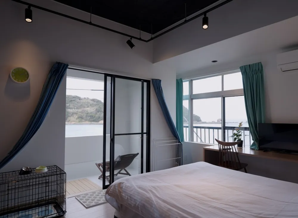 AMMOS PET FRIENDLY HOTEL