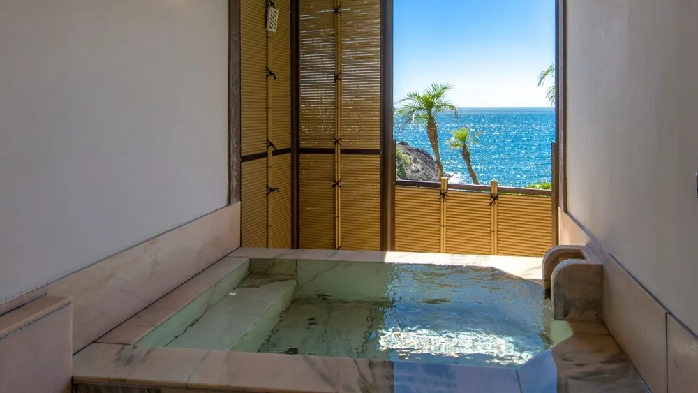 愛犬と泊まれる海と夕陽の楽園　頬杖の刻